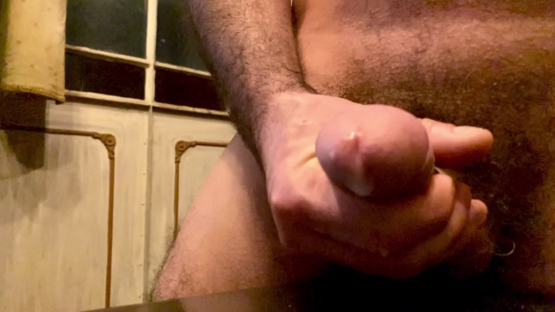 Placer_macho: Onani i slow motion och explosion av njutning.