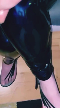 Labă cu soție amatoare sexy și fetiș cu picioare frumoase