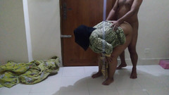 Aria Mia: Šukej sousedku tetičku s velkým zadkem a výstřik na její...