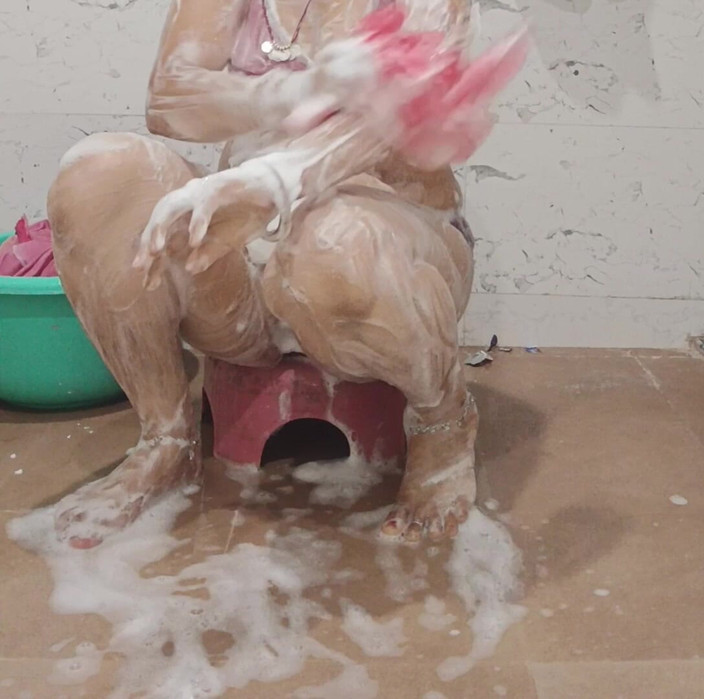 Priya hot 77: Горячее шоу в купании Priya Бхабхи