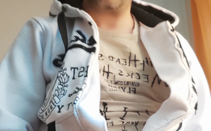 SmokedAlloy2: Dirtyjunkbro espalha a bunda