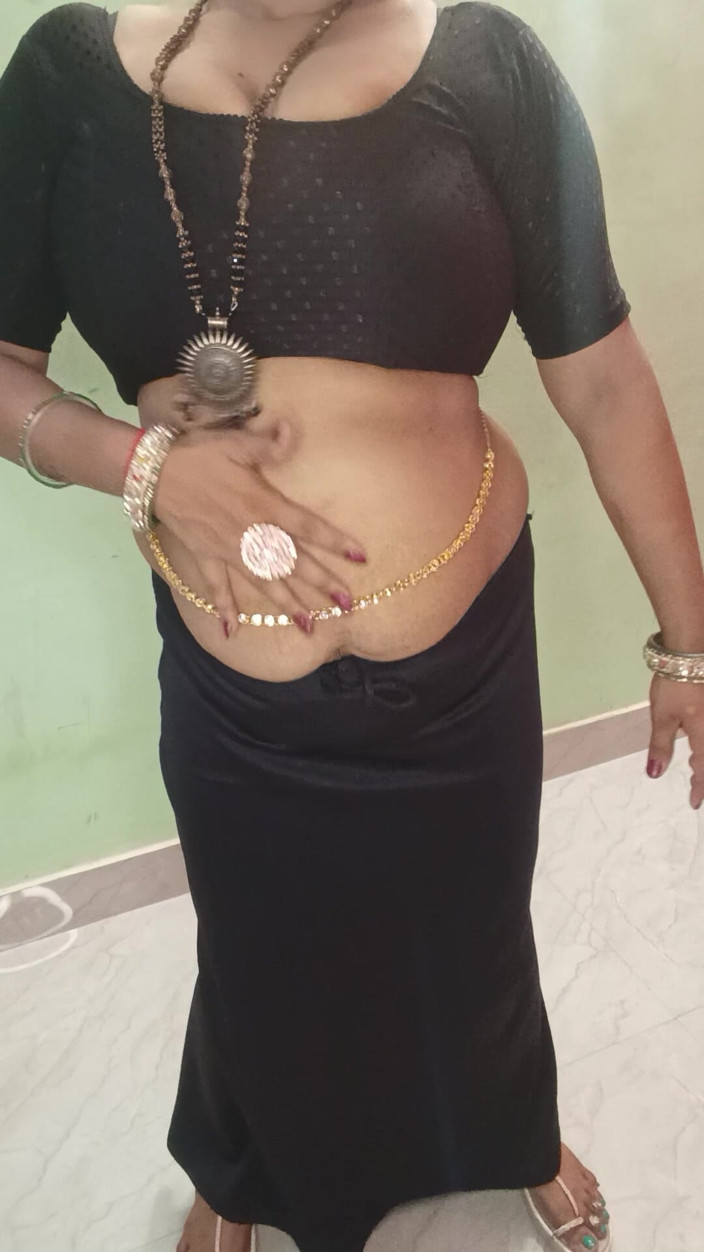 Kavita suman: Indyjski BBW Bhabhi taniec i seks sari bluzka Czysty hindi...