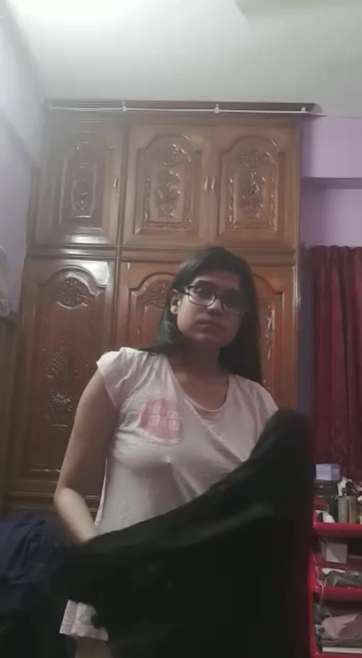 MehwishAly: Sadia博士为我的追随者制作裸体视频