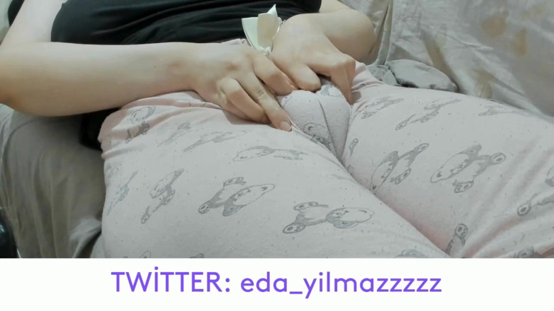 bigass_sexy_bigboobs: Camel toe- gezwollen poesje- gezwollen poesje- groot poesje- Turkse milf-...