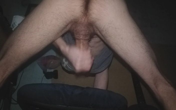 Jeddrew: This Homemade Sextoy Made Me Cum 3 Times
