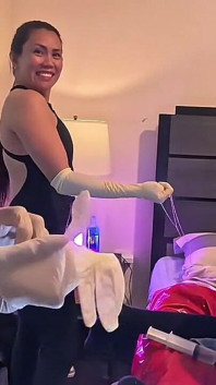 Asiático Femdom Anal Fisting