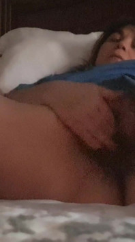 Madrastra ver tv desnuda