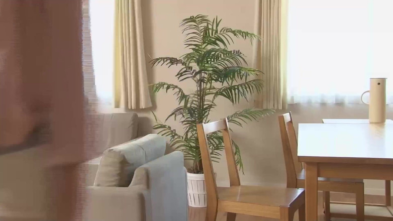 Eagle-Special: अपनी दरार दिखा रही है और आपके बहुत करीब है! सख्त लंड की तलाश में! 2