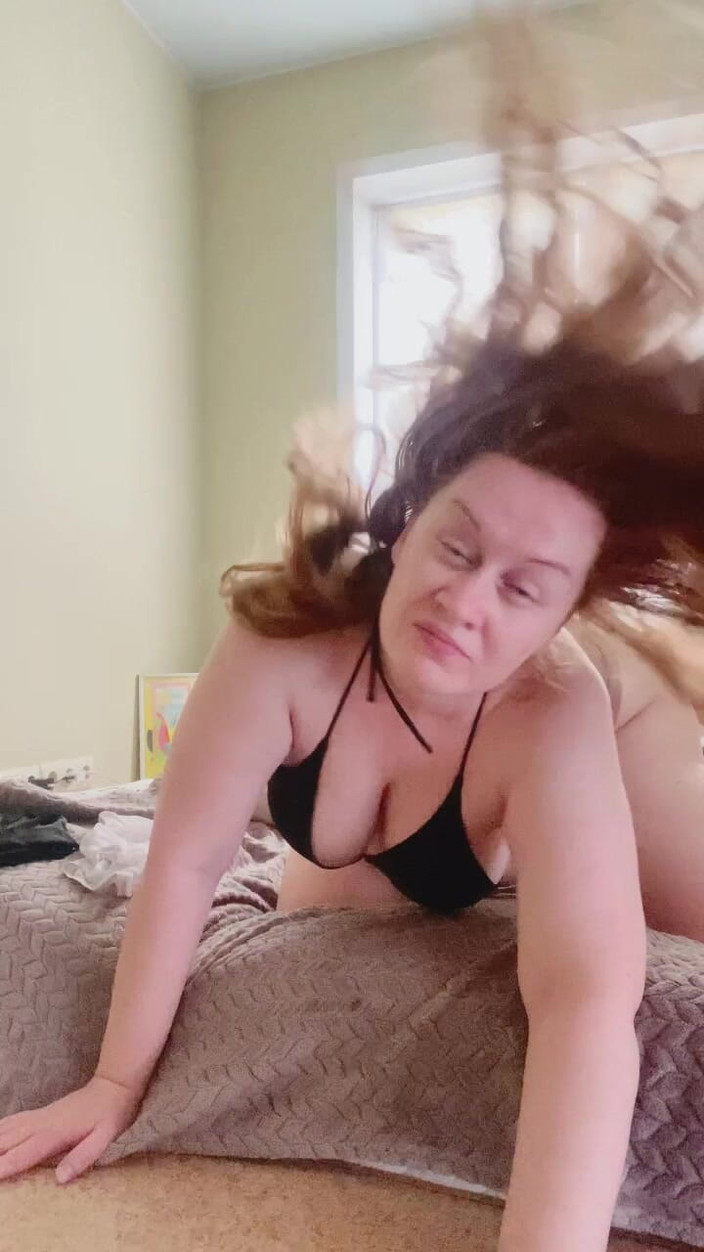 VikkiGeorgia: Sto mostrando le mie mutandine