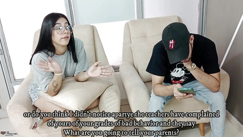 Vayolet: Vacker latina med en stor röv vill att hennes styvbror...