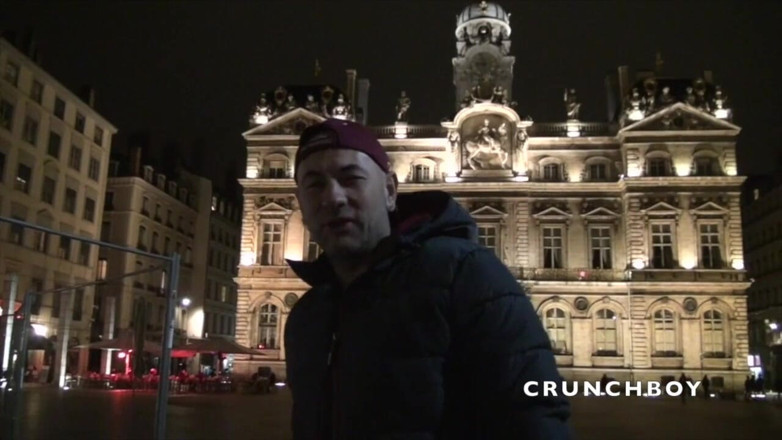 FRENCH AMATORS SEXTAPES: Jess eğlence için seksi twink Kyle tarafından sikiliyor