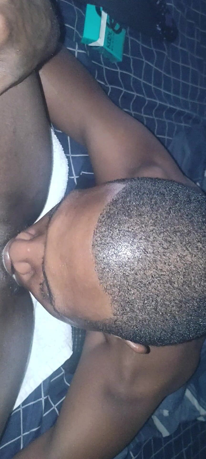 Monsterballbbc: Comiendo coño