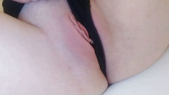 SpyWife: 18letá se snaží udržet čůrání po škole