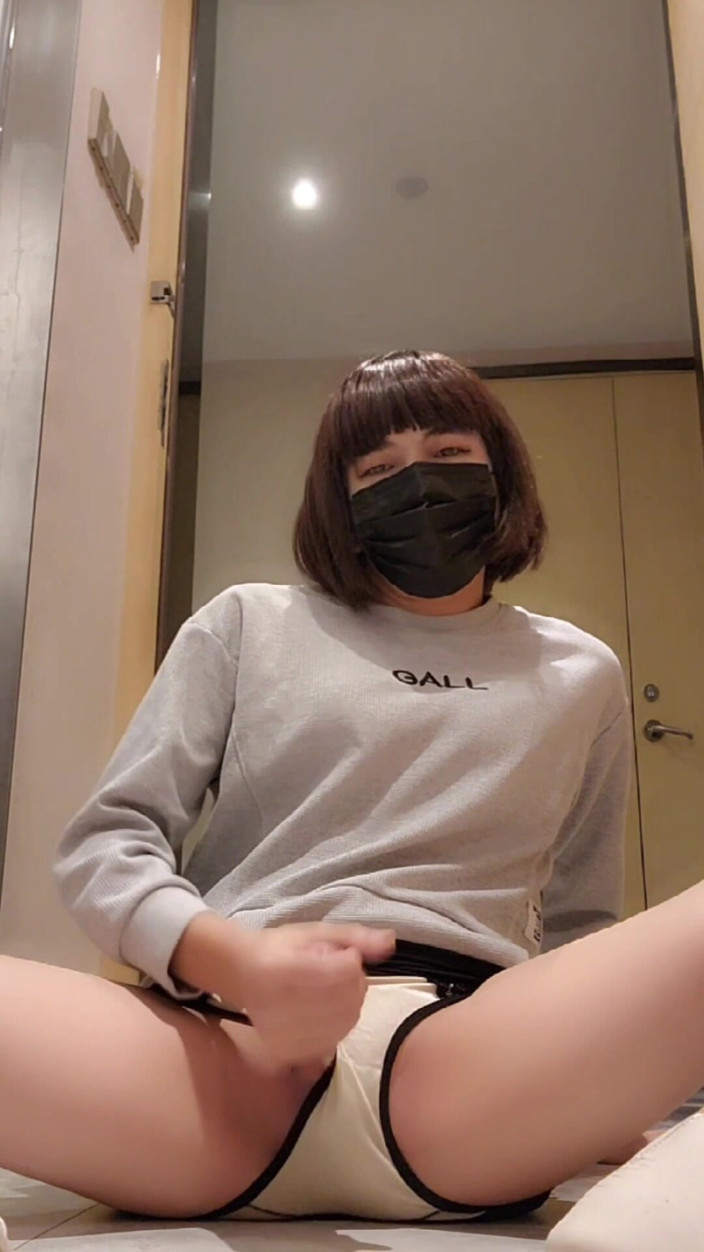 Taiwancdgirl: Shemale Ting Xuan mở cửa khách sạn và thủ dâm