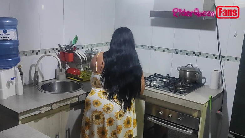 Riderqueen: 热熟女胖美女，只供慢动作粉丝使用