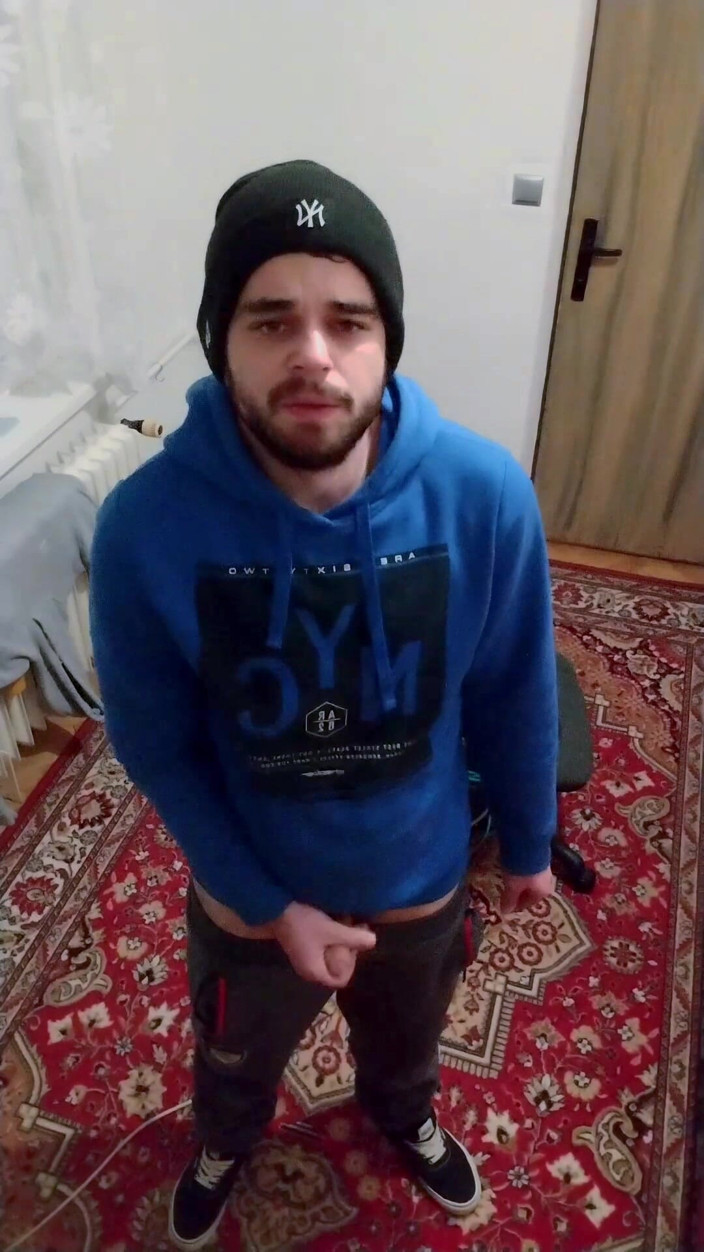 jerkofflover: Cumshot in My Room in the Palm of My Hand...