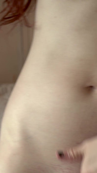 私のおっぱいを見て飽きることはありますか?