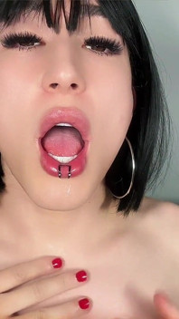 Bibir di Saliva, kotor, meludah banci lisan, pancutan muka sendiri
