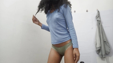 Hot Horny Girl: Ash Мастурбирует После Чистки Своей Посуды ...