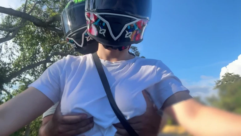 Sweetfantasy131: I Picked up a Didi Client Without a Bra and...