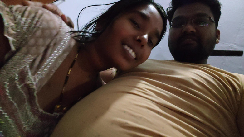 Premi pooja: Desi Hot Old Couple Night Sex - Hot Aunty Desi Look...