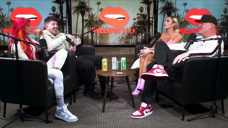 Pillow Talk: Kenzie Anne își pierde p*rn Virginitatea lui Tyga