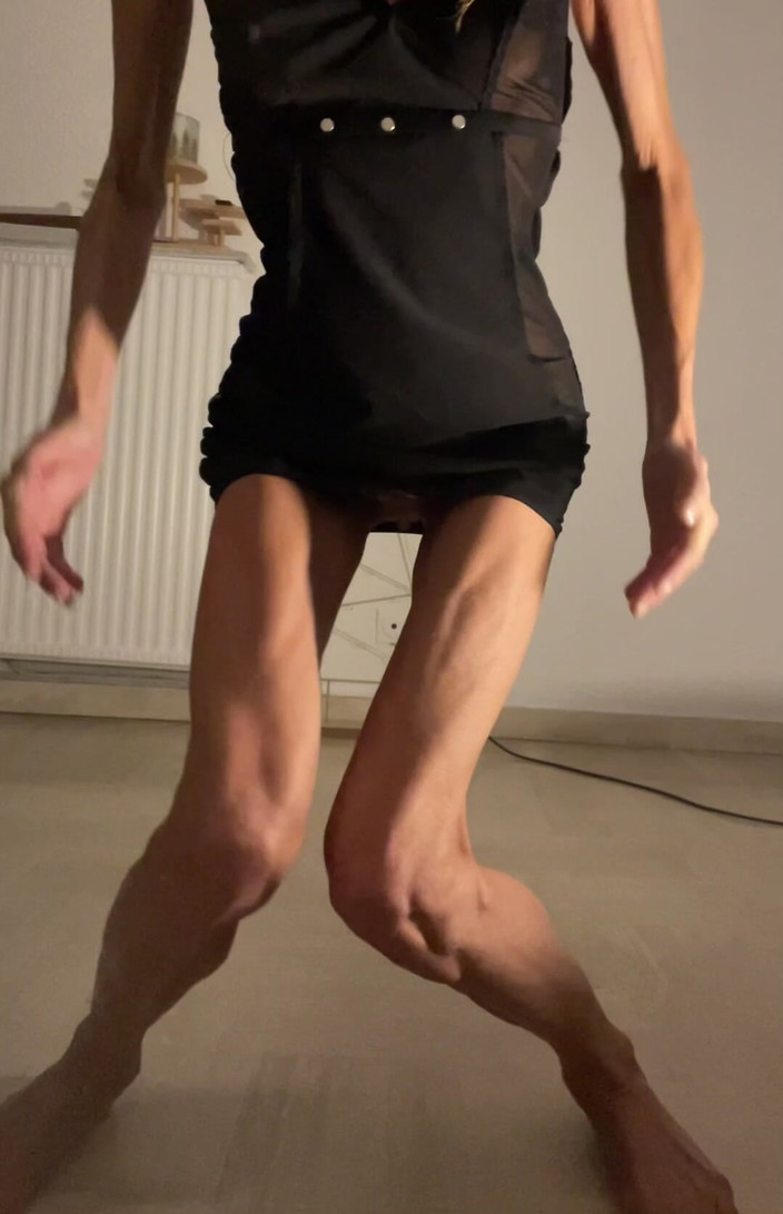 Chris hot studio: Dansa