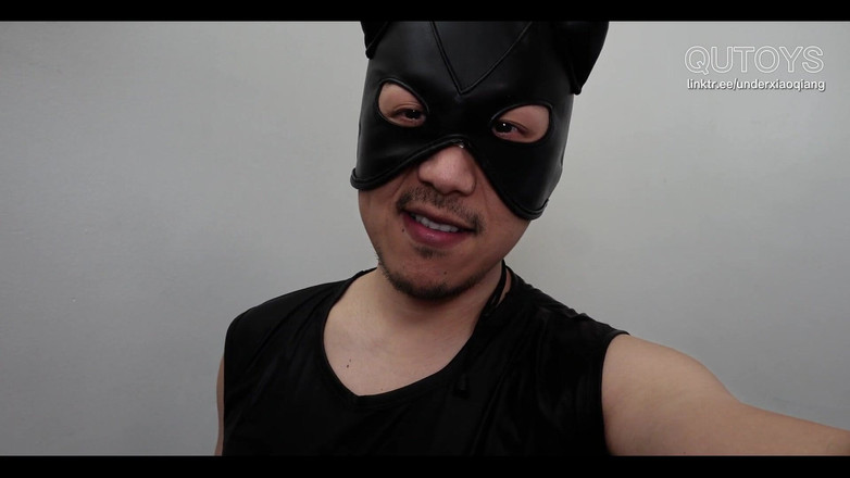 UnderXiaoQiang: Chci tohoto ptáka do mého zadku