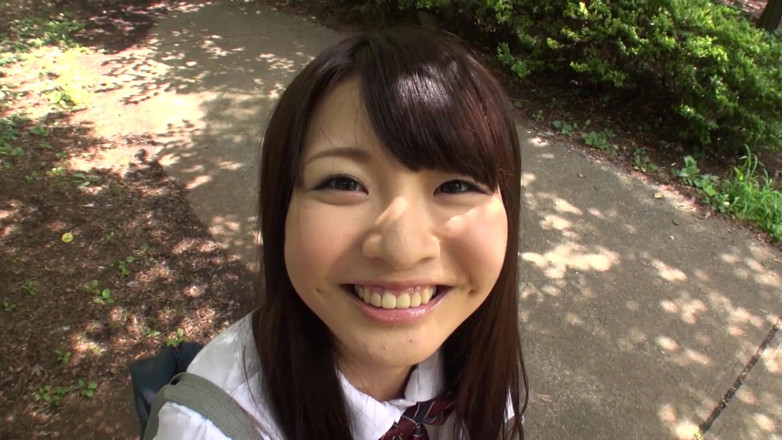 Caribbeancom: Asian teen fucking after a stroll through the woods