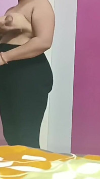 Tinggalkan Hotel Bhabhi Kavita