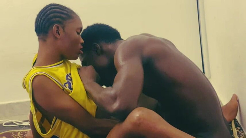 Horny Africans: Baise Dans Le Ghetto En Sueur