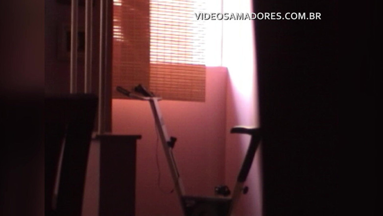 Amateurs videos: Teman saudara tiriku