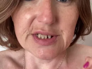Cel mai bun miros din lume! Adulmecarea pizdei mele parfumate degete este dependenta
