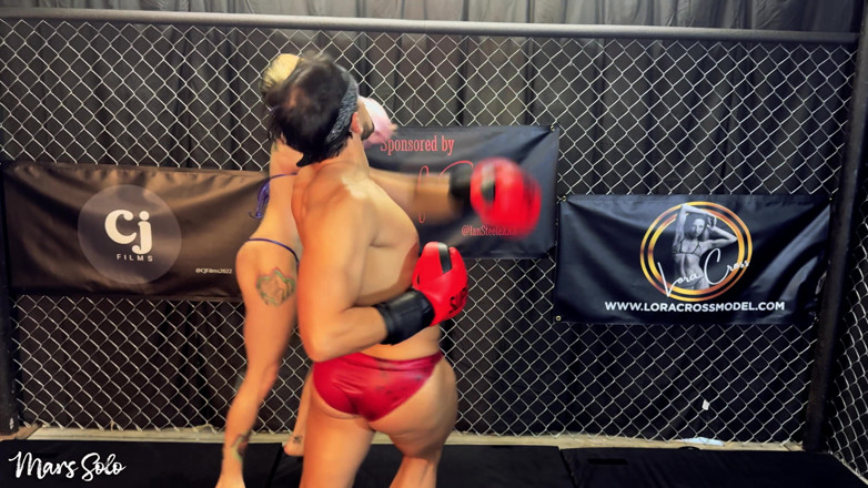 Mars solo: Boxing zápas: Mars Solo &amp; Sam Stout go rukavice v této...