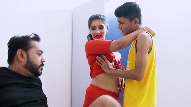 Queen star Desi: Two Freinds Masti with His Girl Freind, Hardcore Threesome Fucking