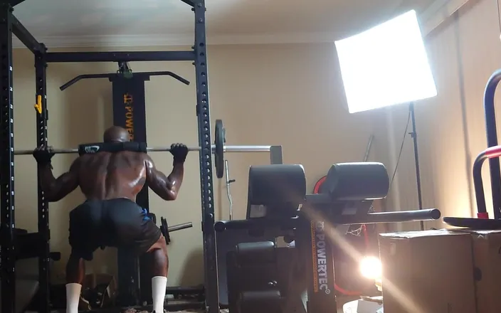 Hallelujah Johnson: Hallelujah Johnson Tall Dark Chocolate Muscles Tattoos Body Squats