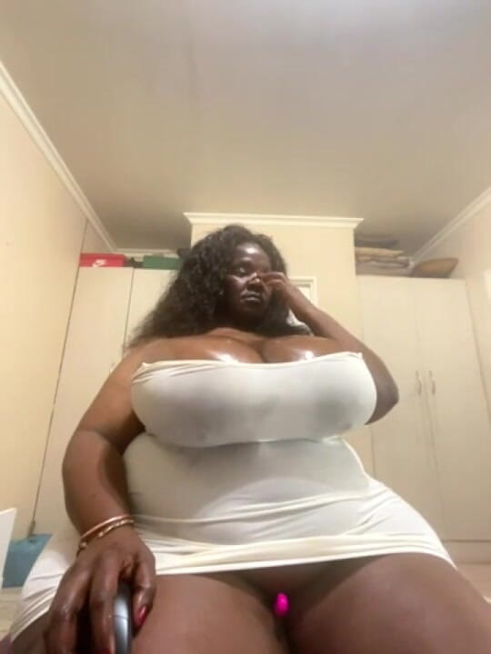 Legendary Booty Overdose: Black BBW Moaning Fetish &amp; Titsplay