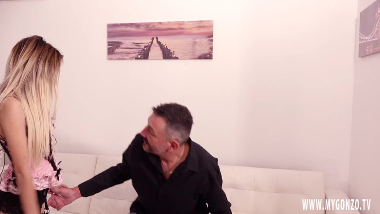 MyGonzoTV: myGonzo.tv - Candie Cross quyến rũ dieter von stein trong buổi...