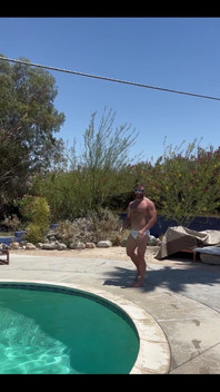 Aussi, juste une tête en l’air