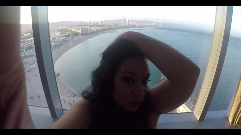 Anastasia Lux: I'll be online tonight