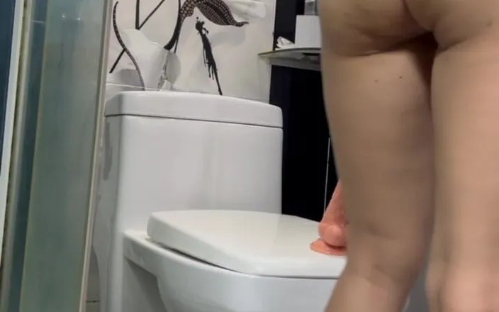 NamiQsein: Is Anal Easy? No, Daddy Is It Really Delicious?