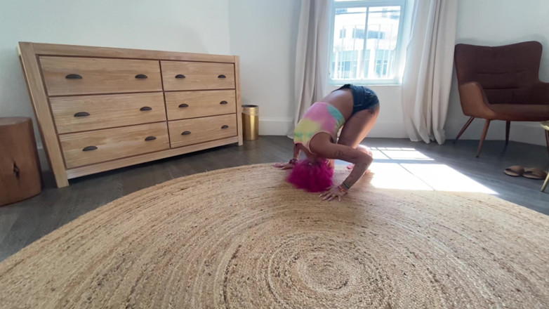 Nali Marie: Rolling in Circles Wearing Jean Shorts Barefoot Petite Bimbo