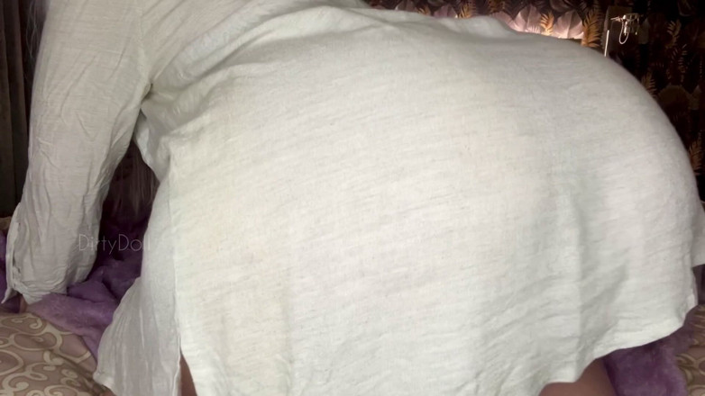 iamdirtydoll: Kısa elbiseyle yüzüne osuruyor