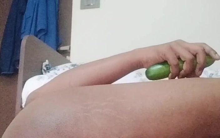 AlarmingJam2: hårdhänt debut utan kondom av exotisk skönhet tgirl alarmerandejam2 fjolla...