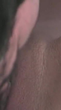 Brünette MILf reitet hart nach leidenschaftlichem oral