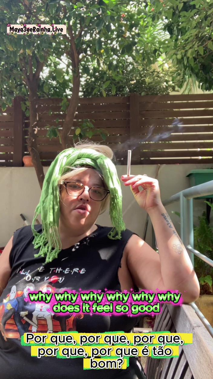Goddess Maya3ee Rainha: Ranní venkovní kouření rituál - bbw brazilská milf bohyně