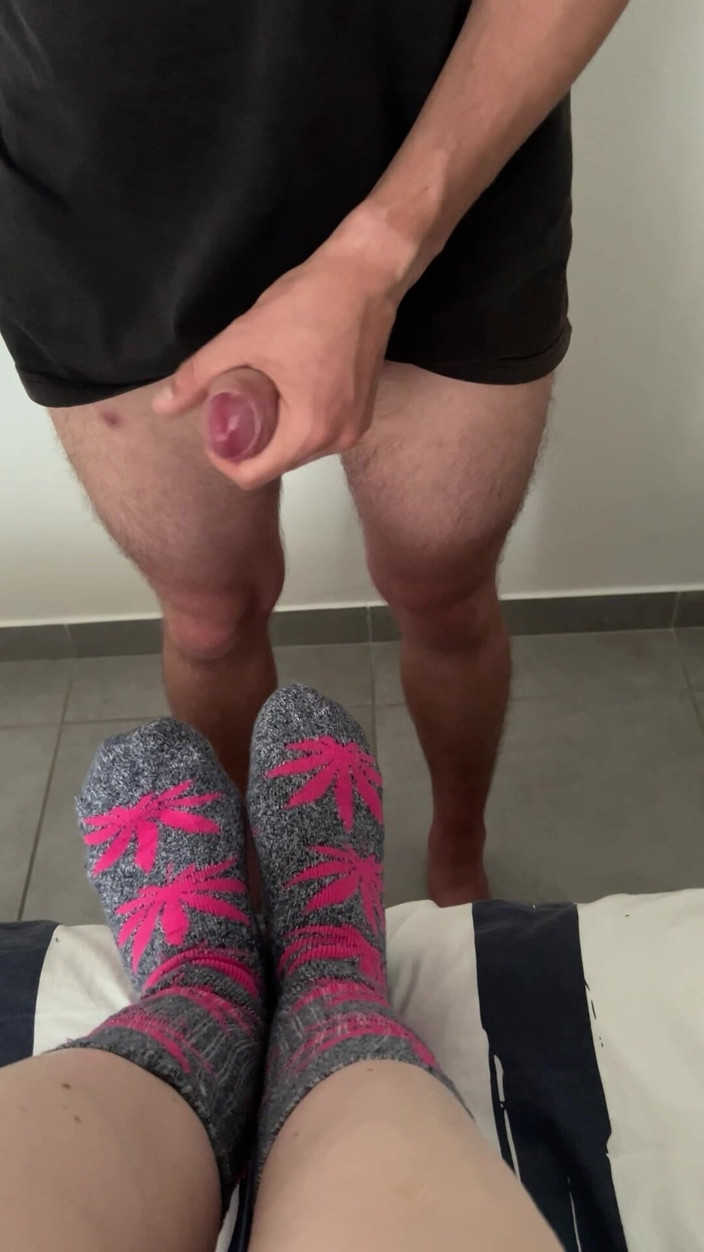 Frenchsockjob: I miei calzini sono il nuovo fratellastro!!