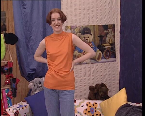 YOUR FIRST PORN: Sonja Spielt Mit Ihre Fotze - Sonja se joacă cu pizda...