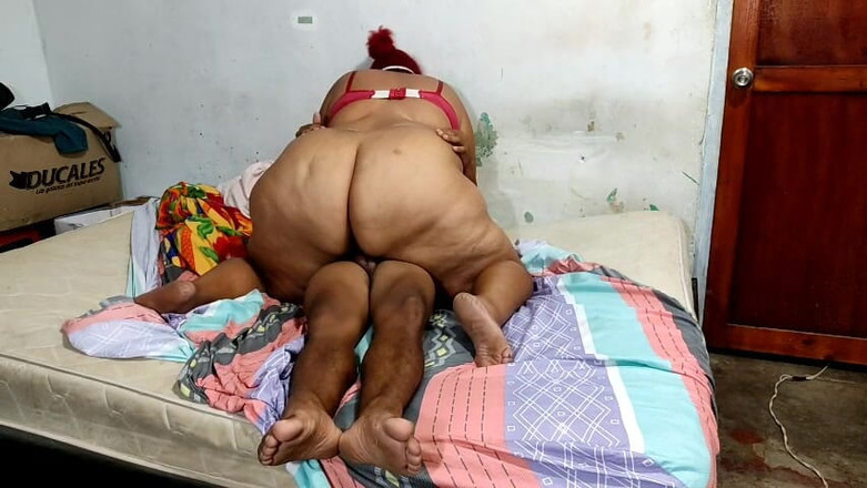 Gordita Culo Rico: Chubby Big Ass Gives Me a Blowjob and Rides on...