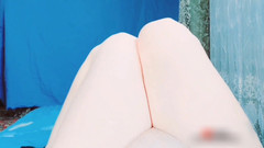 Kitty_Cross: Checca carina che legge romanzo romantico di finestra light